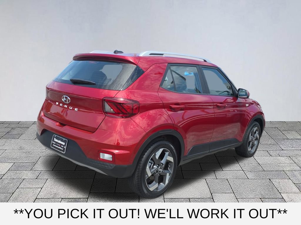 Used 2025 Hyundai Venue Limited FWD image 7