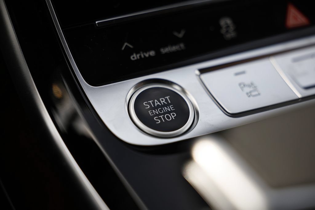 New 2026 Audi A8 L 3.0T AWD/4WD image 40
