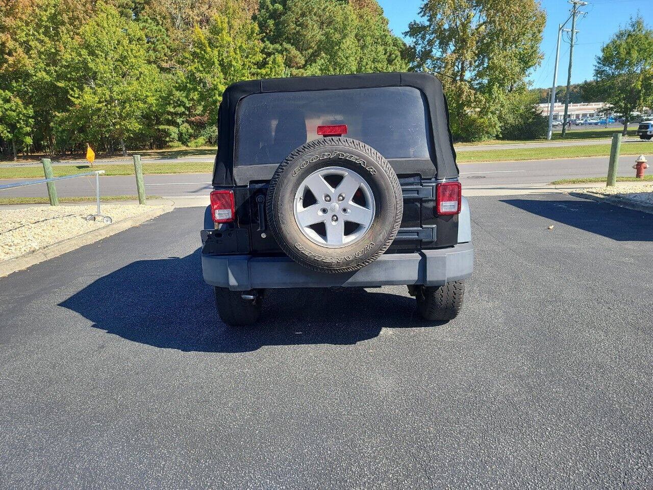 Used 2015 Jeep Wrangler Sport w/ Quick Order Package 24S AWD/4WD image 6