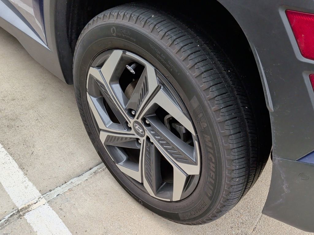 Used 2024 Hyundai Tucson Limited image 11