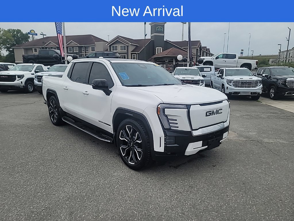 Used 2025 GMC Sierra EV Denali AWD/4WD image 1