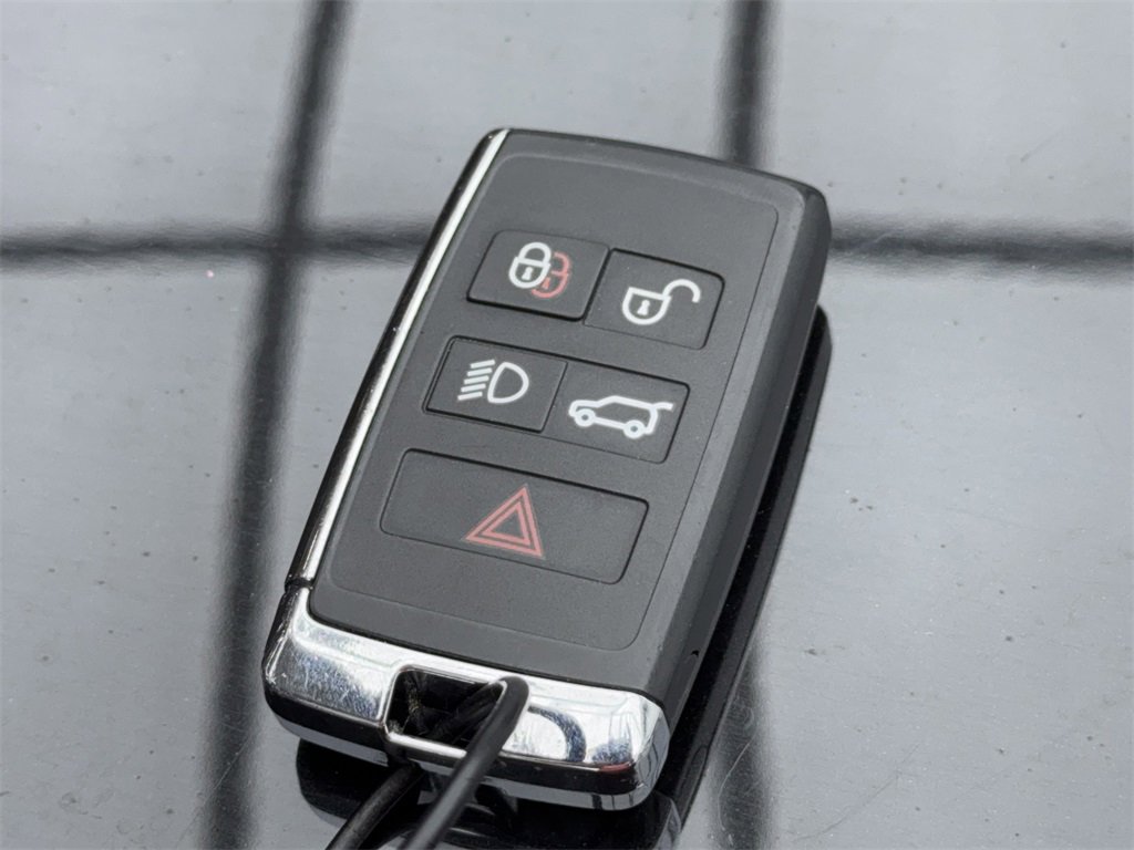 Used 2024 Jaguar F-PACE R-Dynamic S image 62