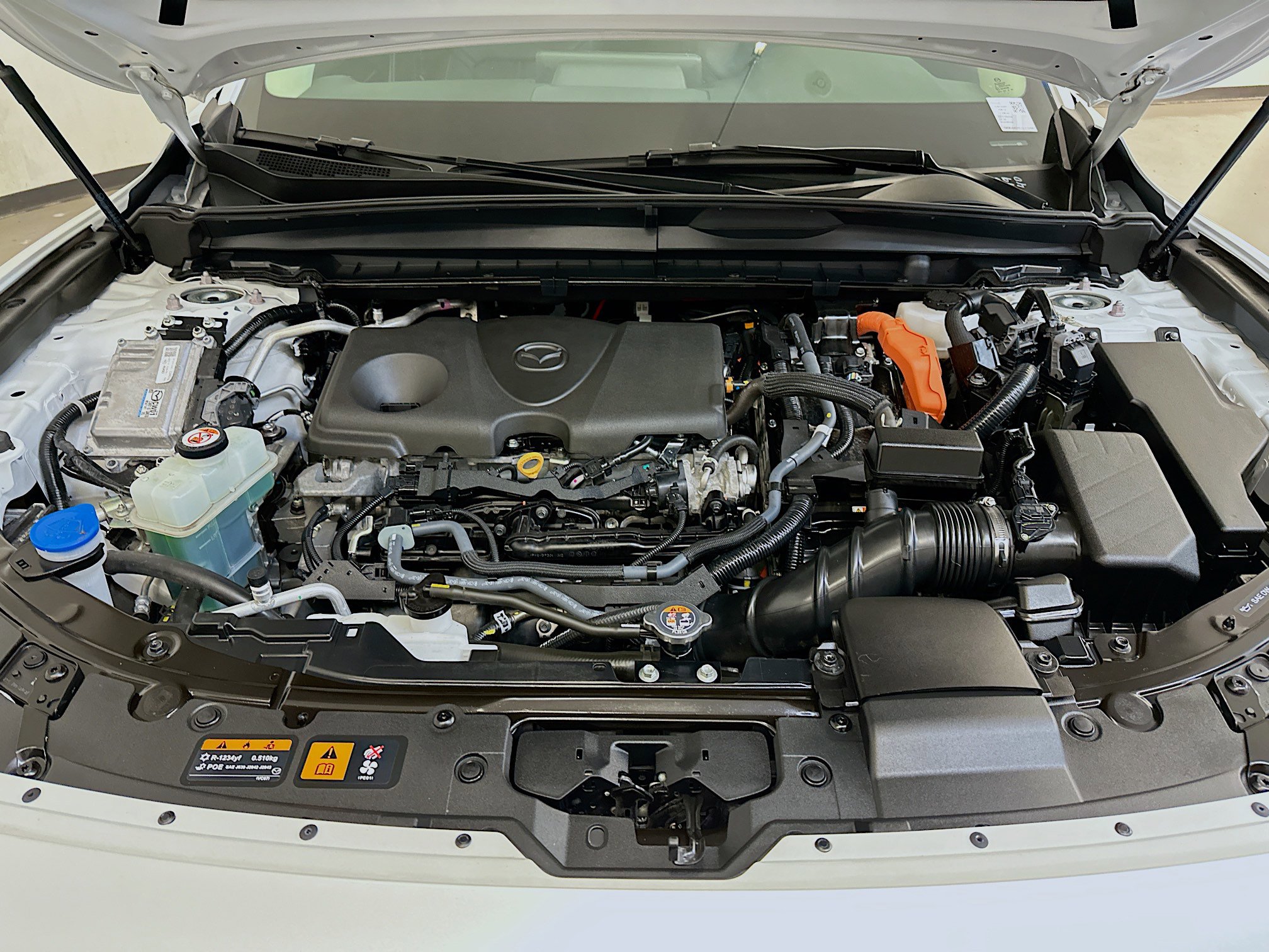 Used 2025 MAZDA CX-50 AWD 2.5 Hybrid w/ Premium Pkg image 36