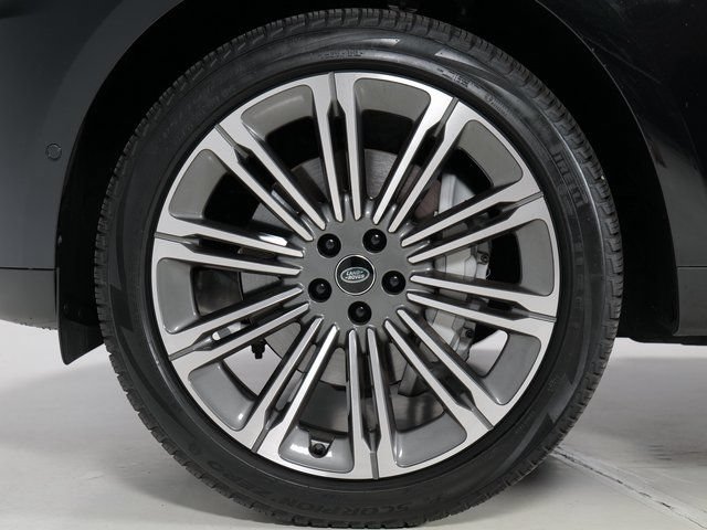 Used 2024 Land Rover Range Rover Sport SE AWD/4WD image 9