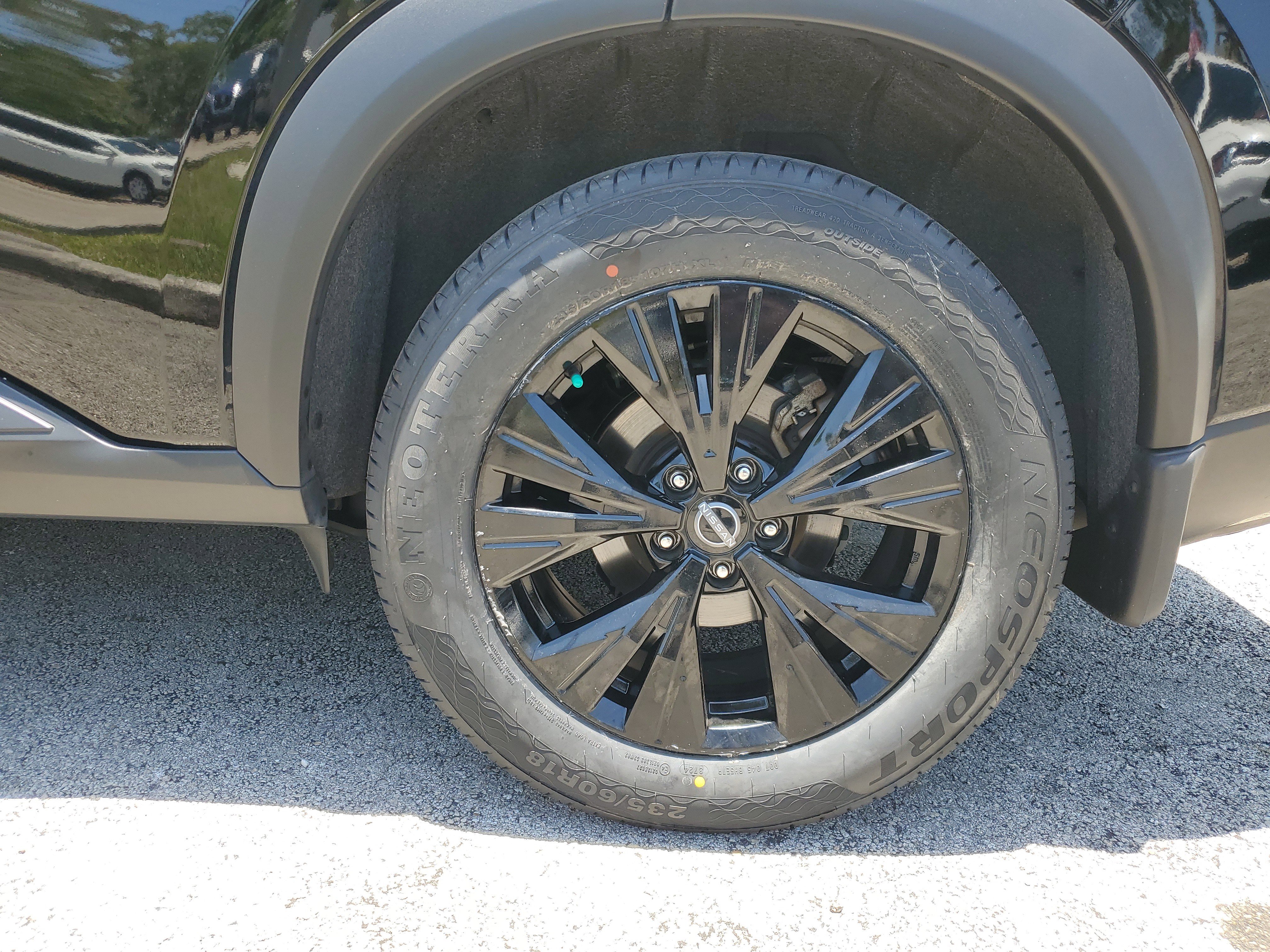 Used 2023 Nissan Rogue SV w/ SV Premium B Package image 30
