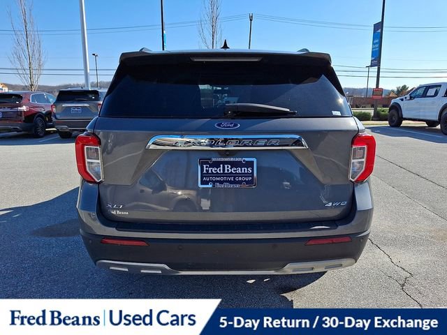 Used 2022 Ford Explorer XLT w/ Equipment Group 202A AWD/4WD image 11