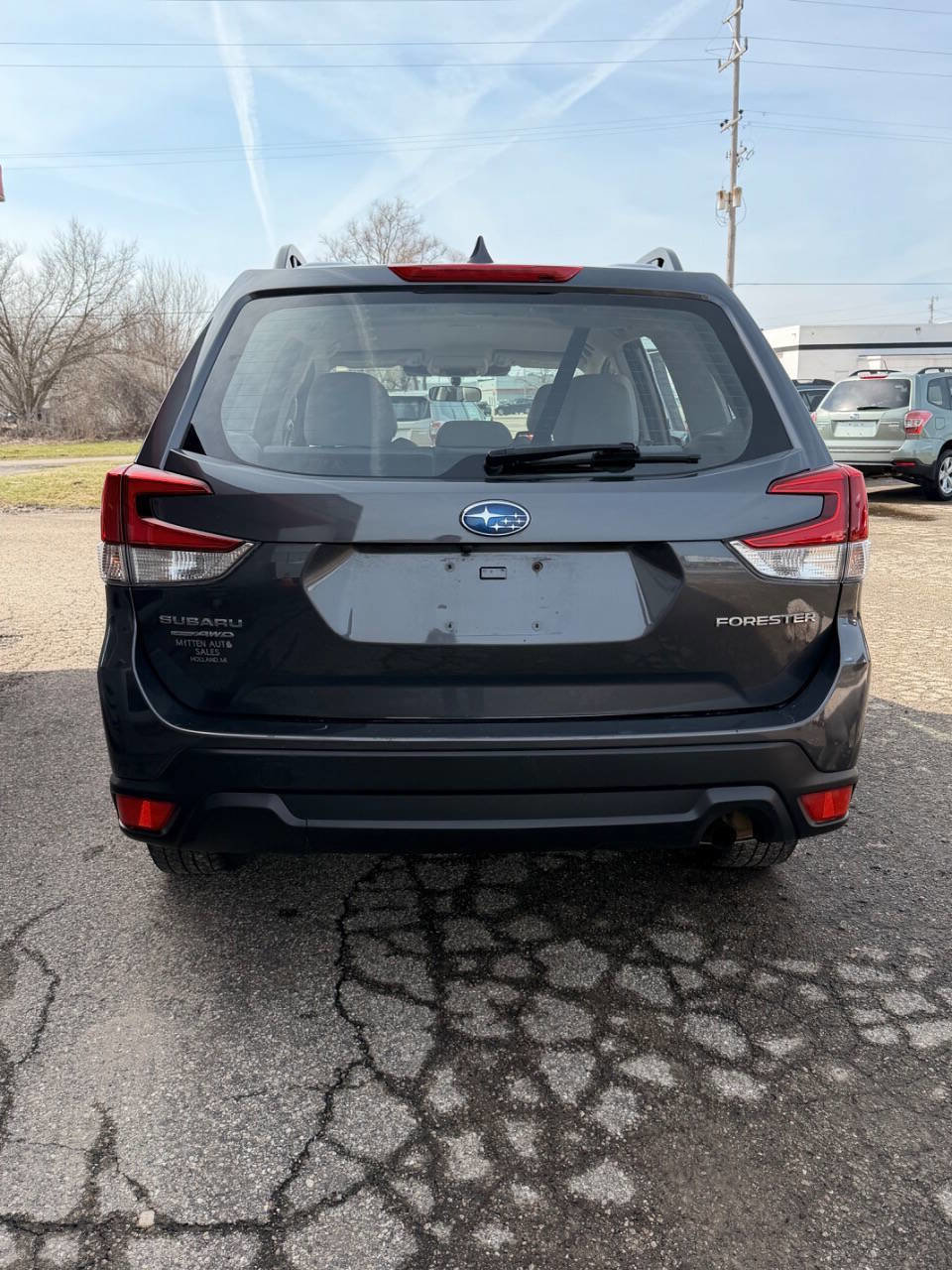 Used 2022 Subaru Forester Base AWD 4dr Crossover image 5