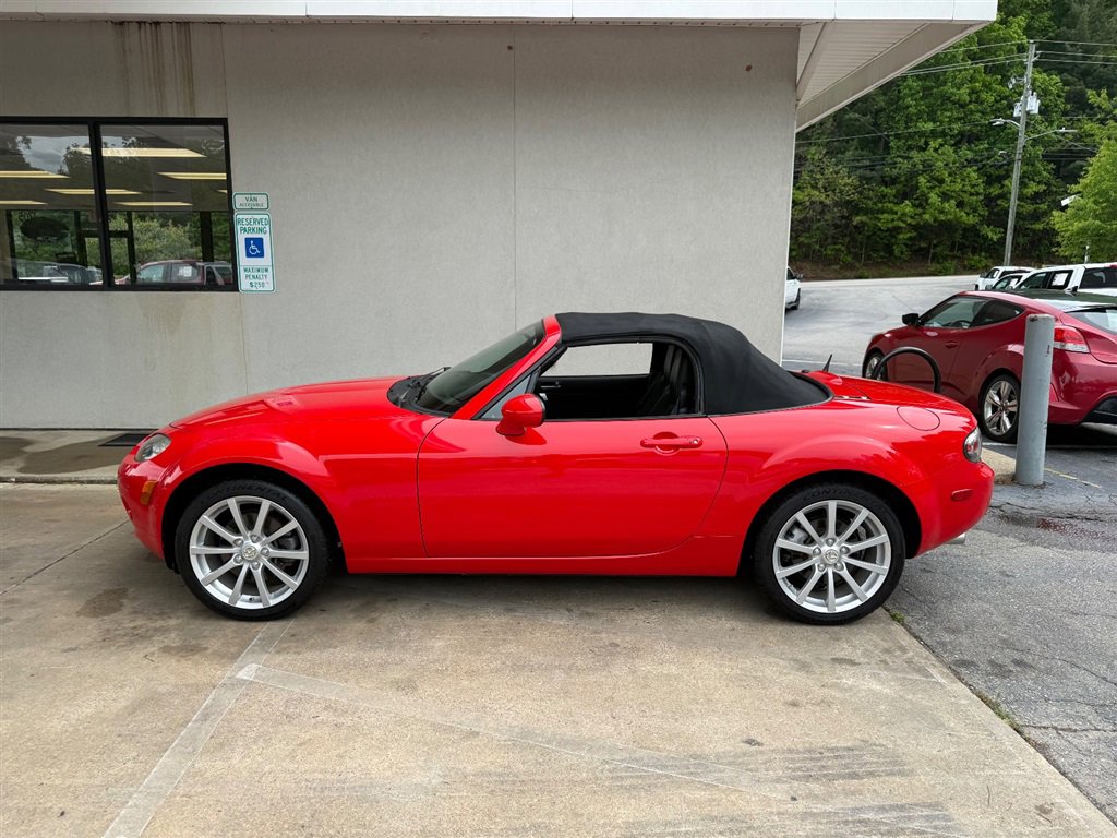 Used 2008 MAZDA MX-5 Miata Grand Touring w/ Premium Pkg RWD image 11