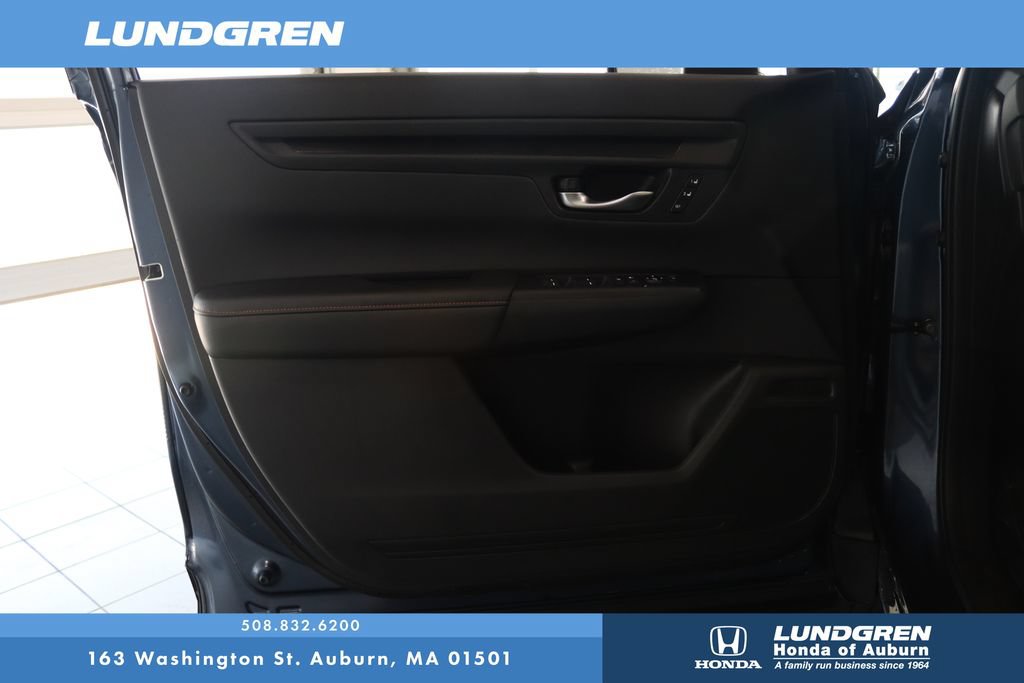 Used 2025 Honda CR-V Sport-L image 9