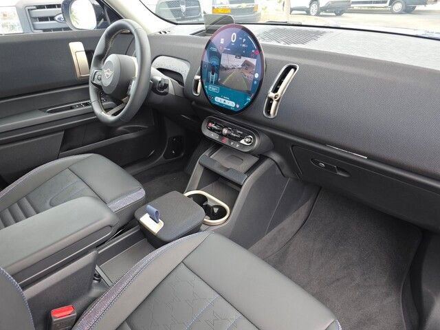 Used 2025 MINI Cooper Countryman S image 32