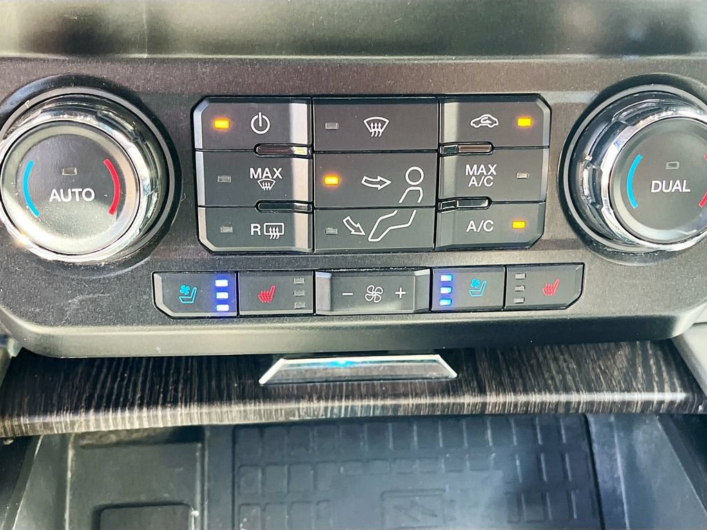 Used 2021 Ford F250 Lariat w/ Lariat Ultimate Package AWD/4WD image 20