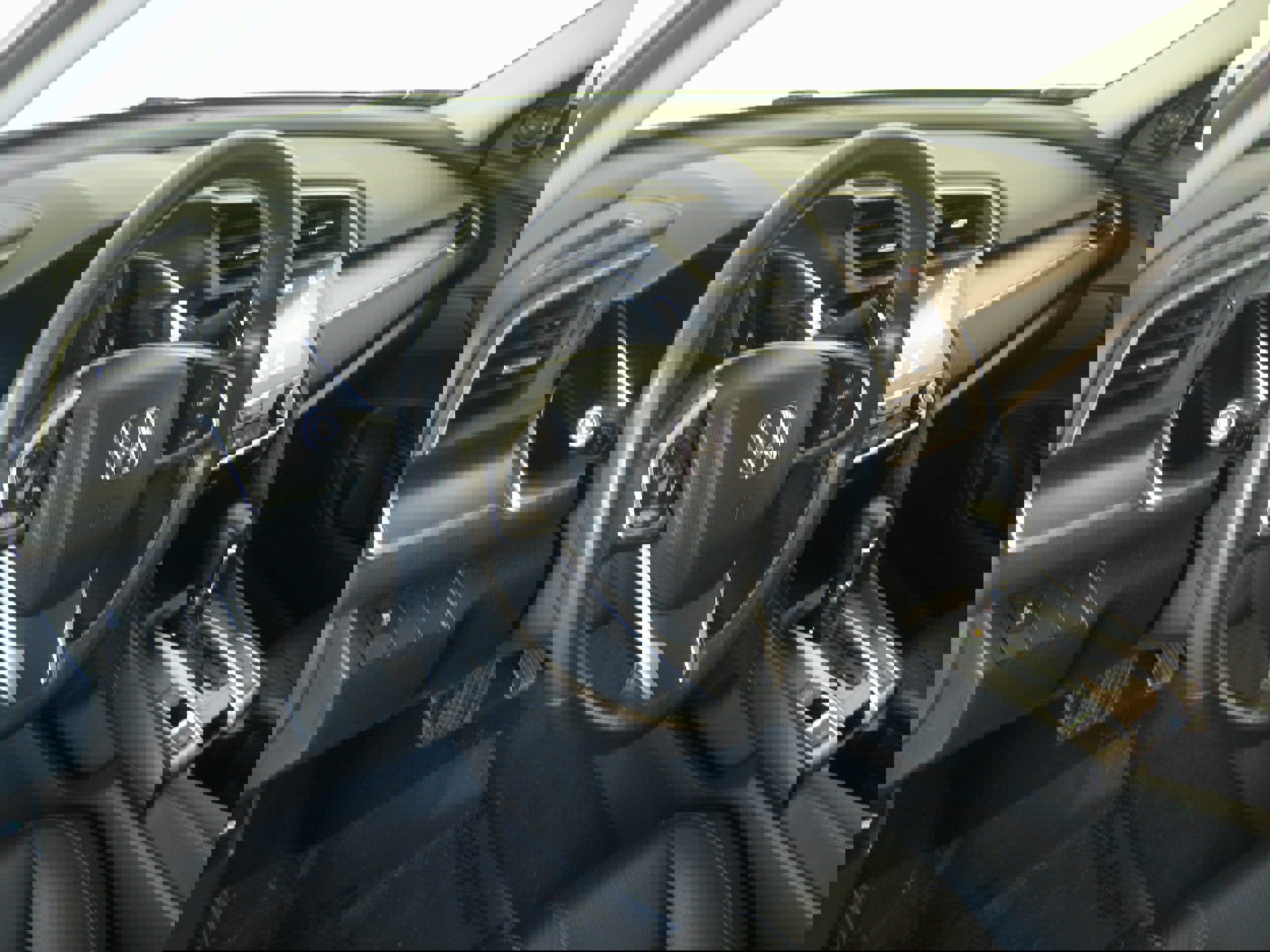 Used 2018 Honda Civic EX-L image 10