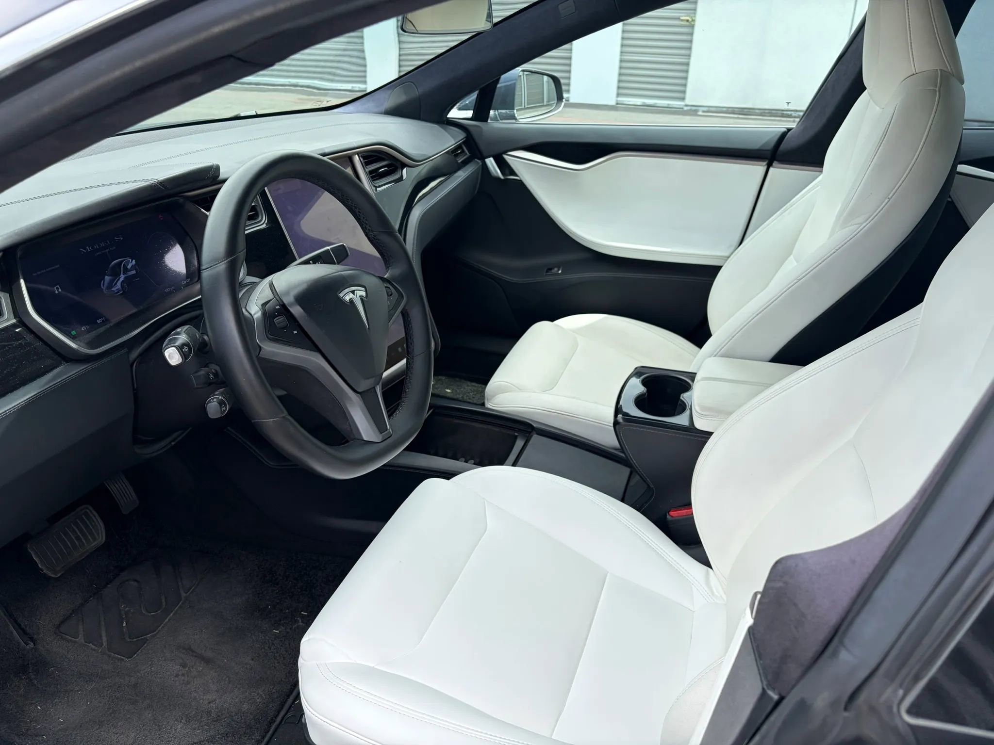 Used 2020 Tesla Model S Long Range Plus image 11