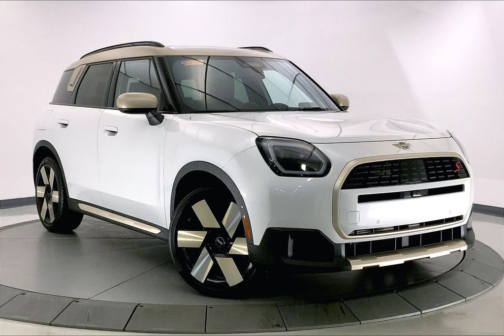 Used 2025 MINI Cooper Countryman S w/ Comfort Package Max image 1