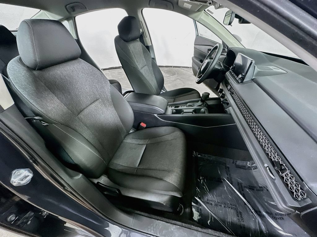 Used 2025 Honda Accord LX image 12