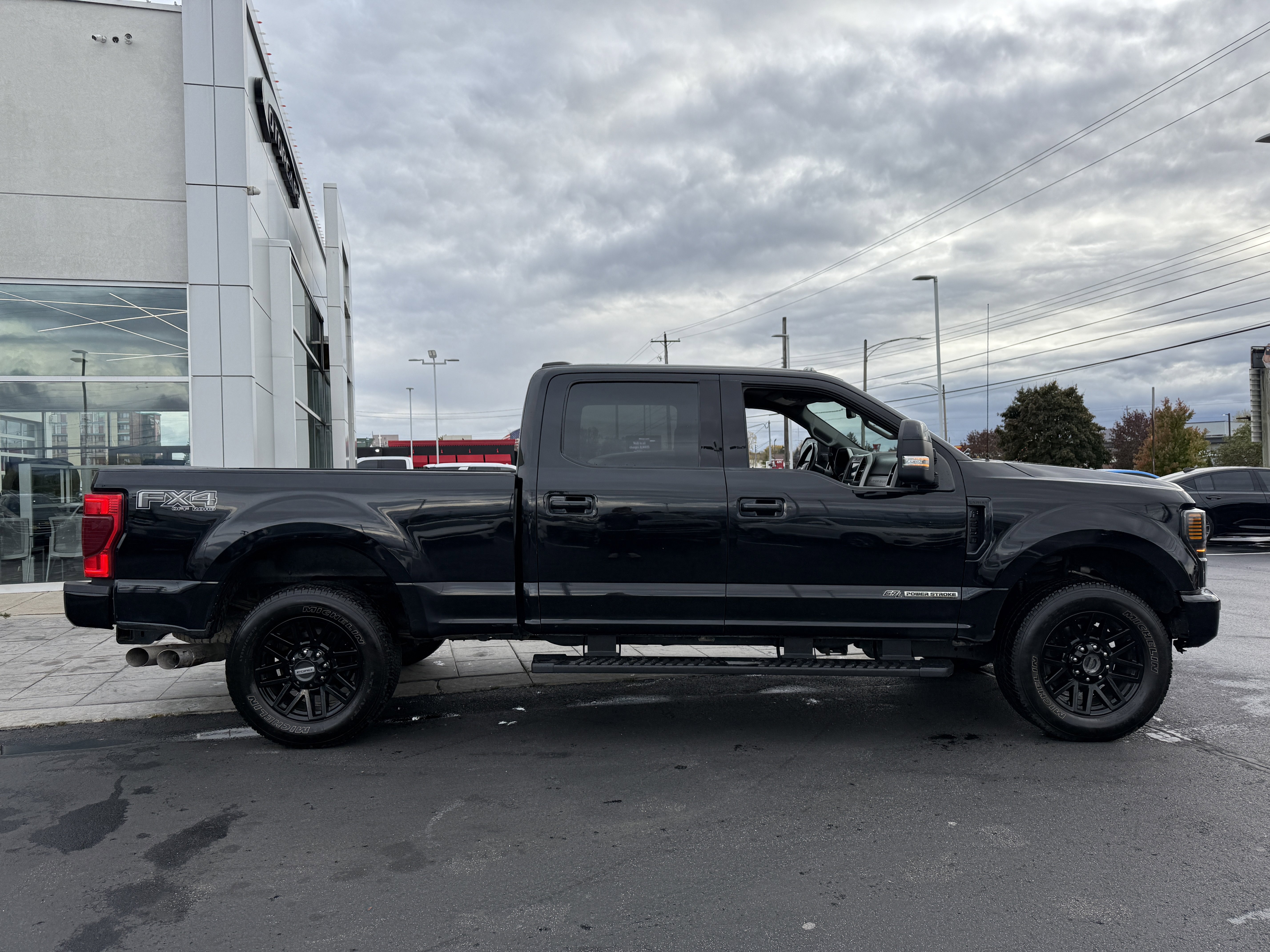 Used 2021 Ford F250 Lariat image 7
