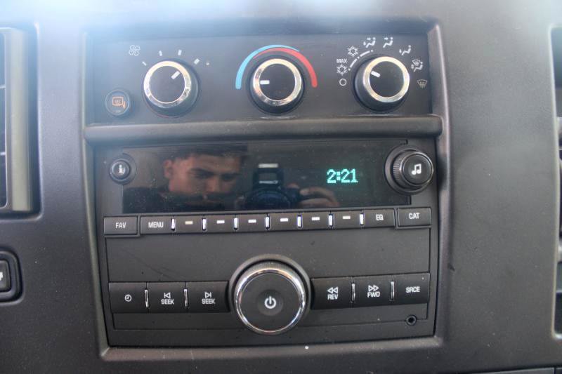 Used 2021 Chevrolet Express 2500 RWD image 14