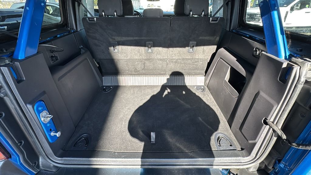 Certified 2022 Ford Bronco Wildtrak AWD/4WD image 24