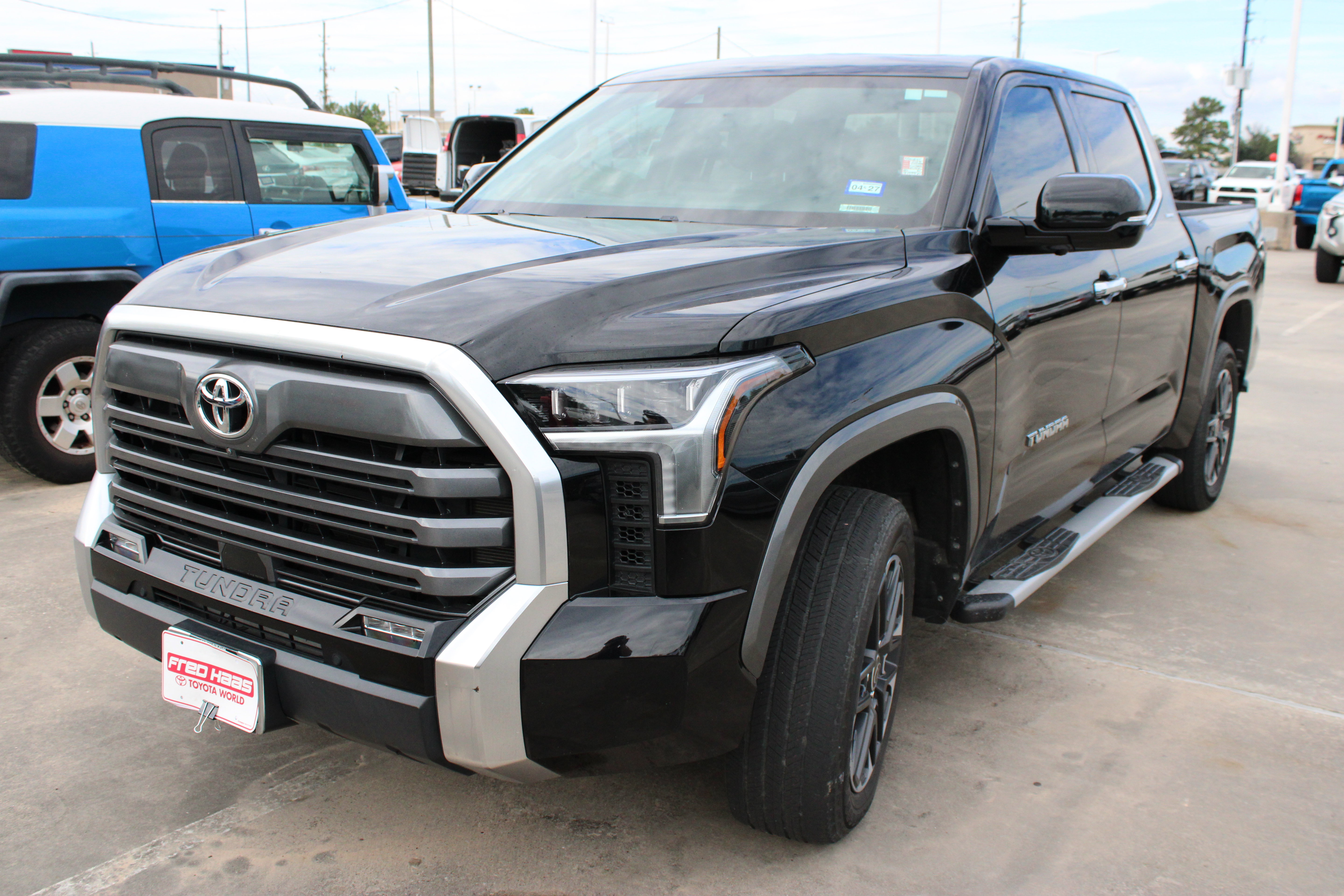 Used 2023 Toyota Tundra Limited AWD/4WD image 3