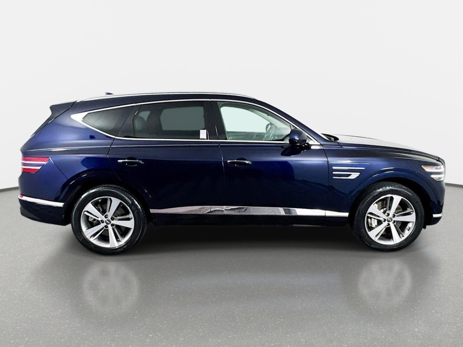 Certified 2023 Genesis GV80 3.5T AWD/4WD image 4