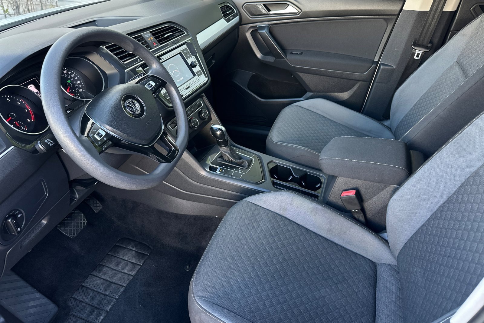 Used 2021 Volkswagen Tiguan S image 10