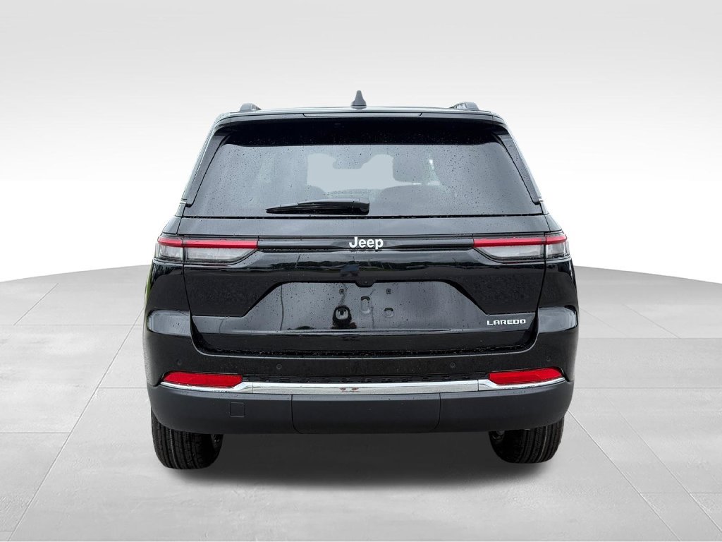 New 2026 Jeep Grand Cherokee Laredo RWD image 26