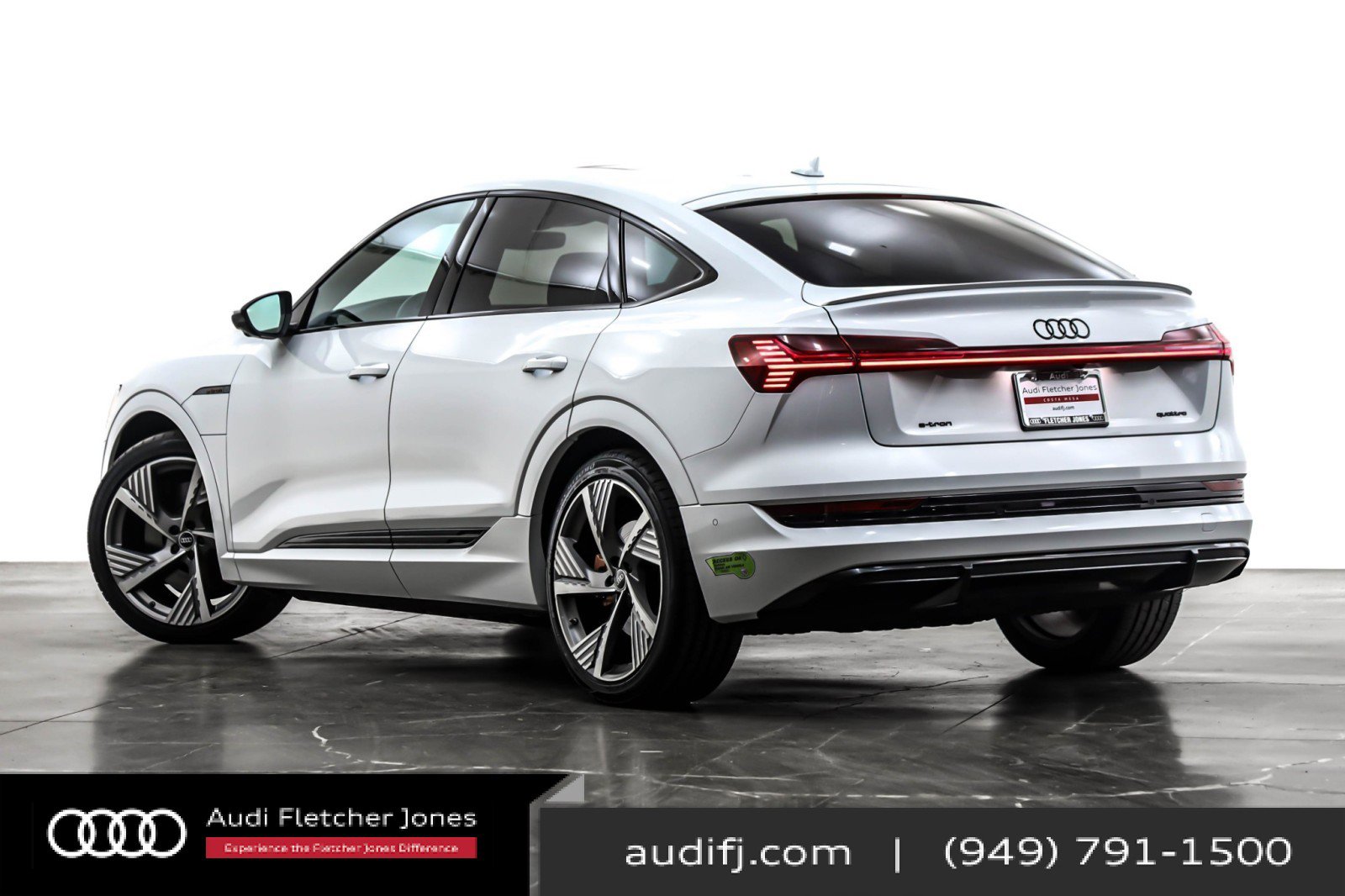 Used 2023 Audi e-tron Prestige w/ Prestige Package image 12