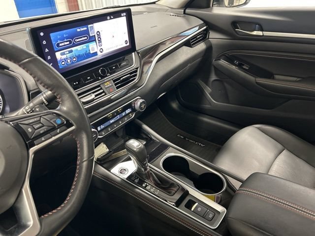 Used 2023 Nissan Altima 2.0 SR FWD image 28