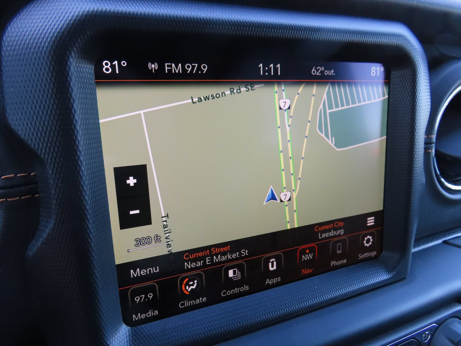Used 2023 Jeep Wrangler Unlimited Sahara AWD/4WD image 25