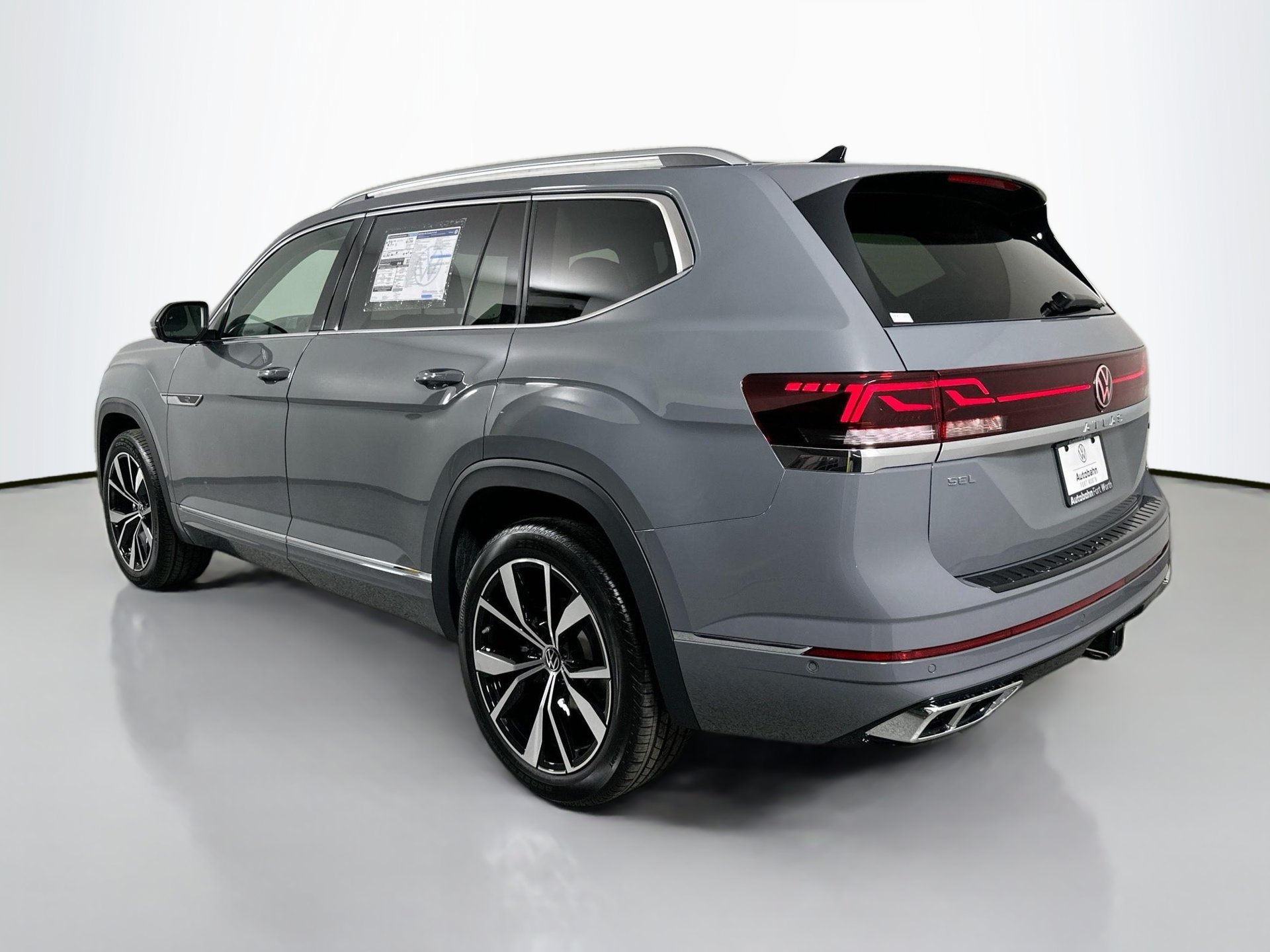 Certified 2026 Volkswagen Atlas SEL Premium R-Line AWD/4WD image 6
