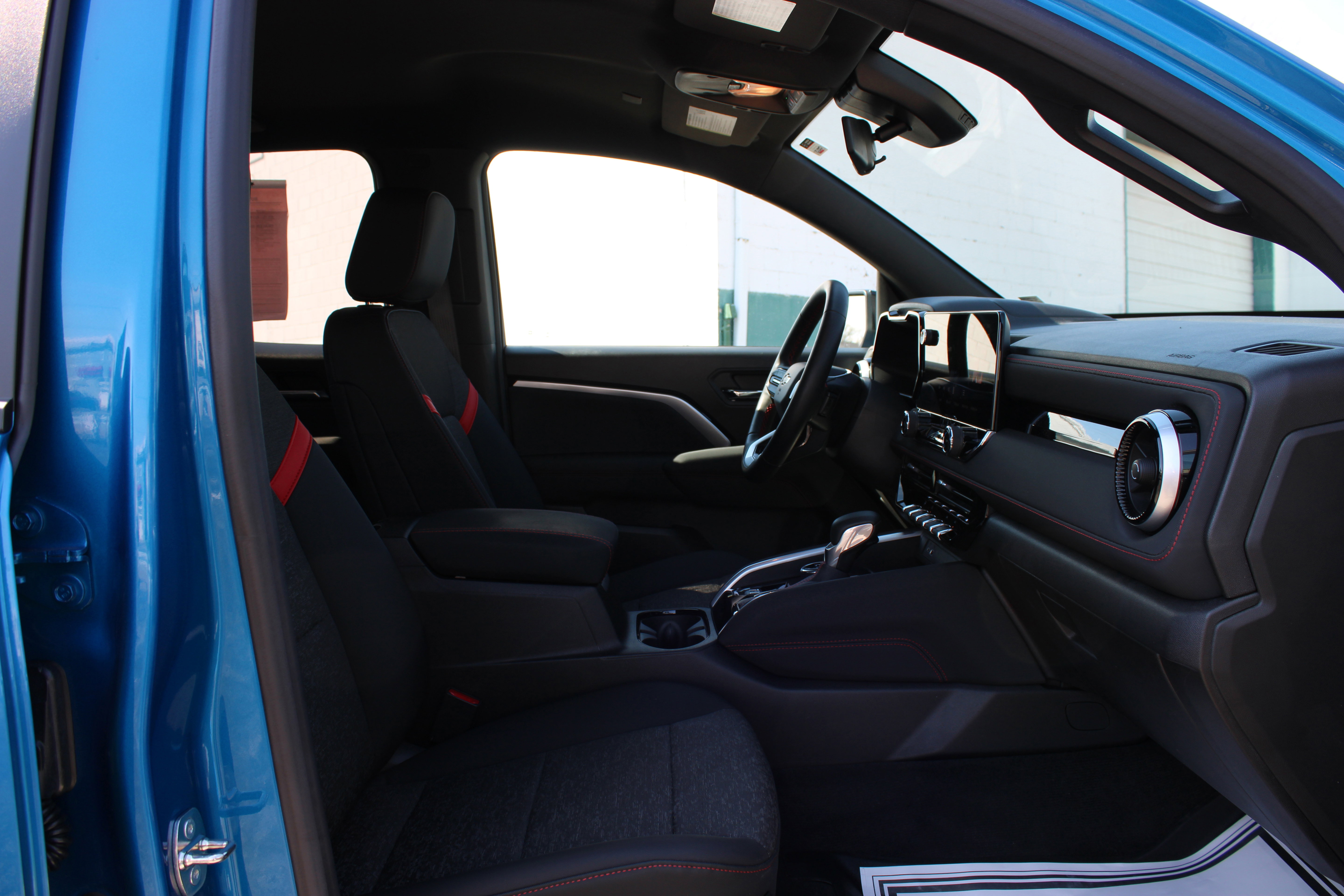 Used 2023 Chevrolet Colorado Z71 w/ Advanced Trailering Package image 14