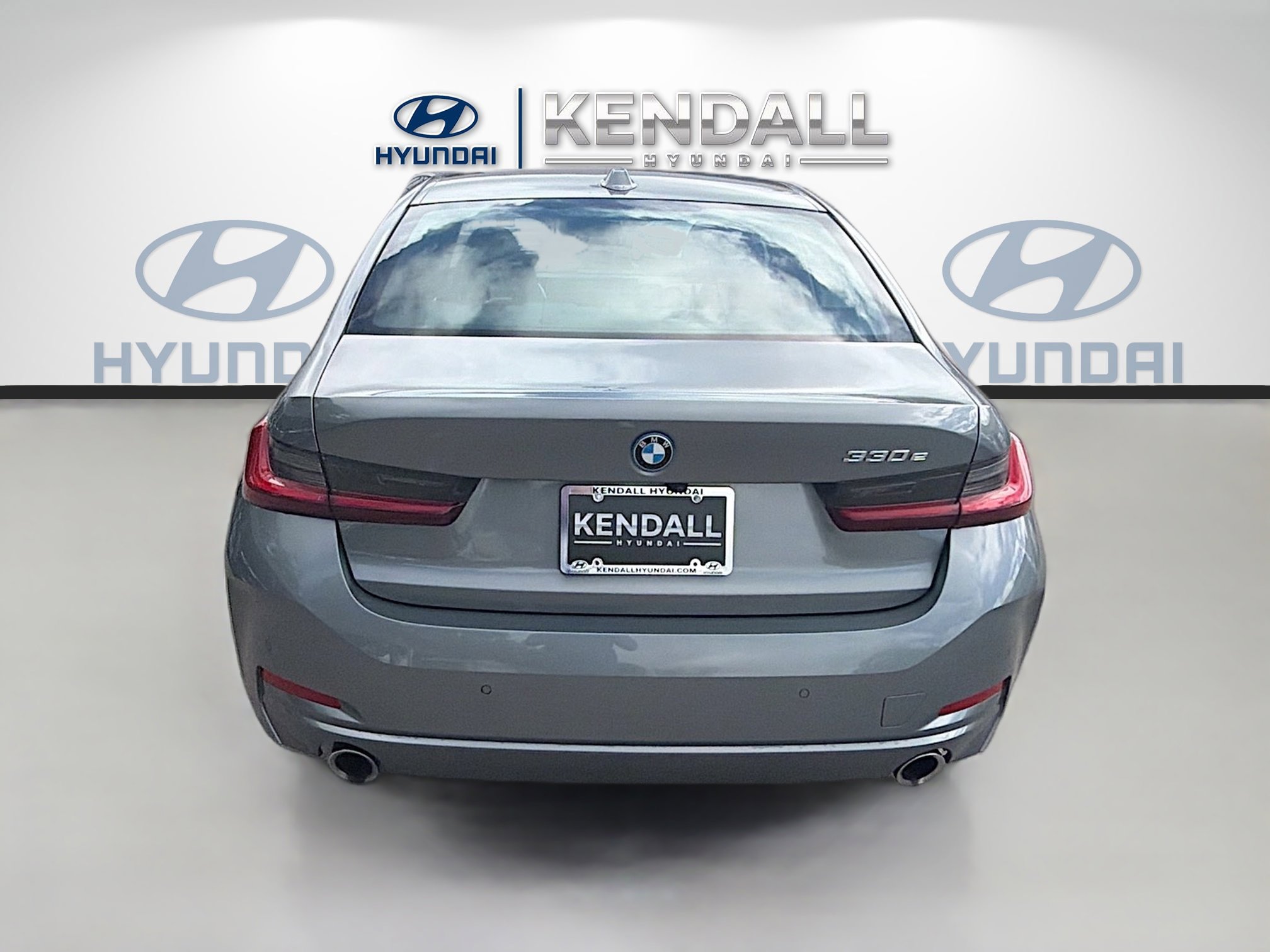 Used 2024 BMW 330e image 5