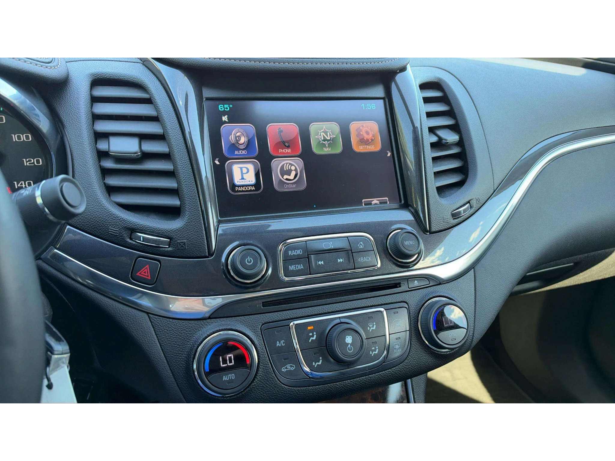 Used 2014 Chevrolet Impala LT w/ Convenience Package FWD image 17