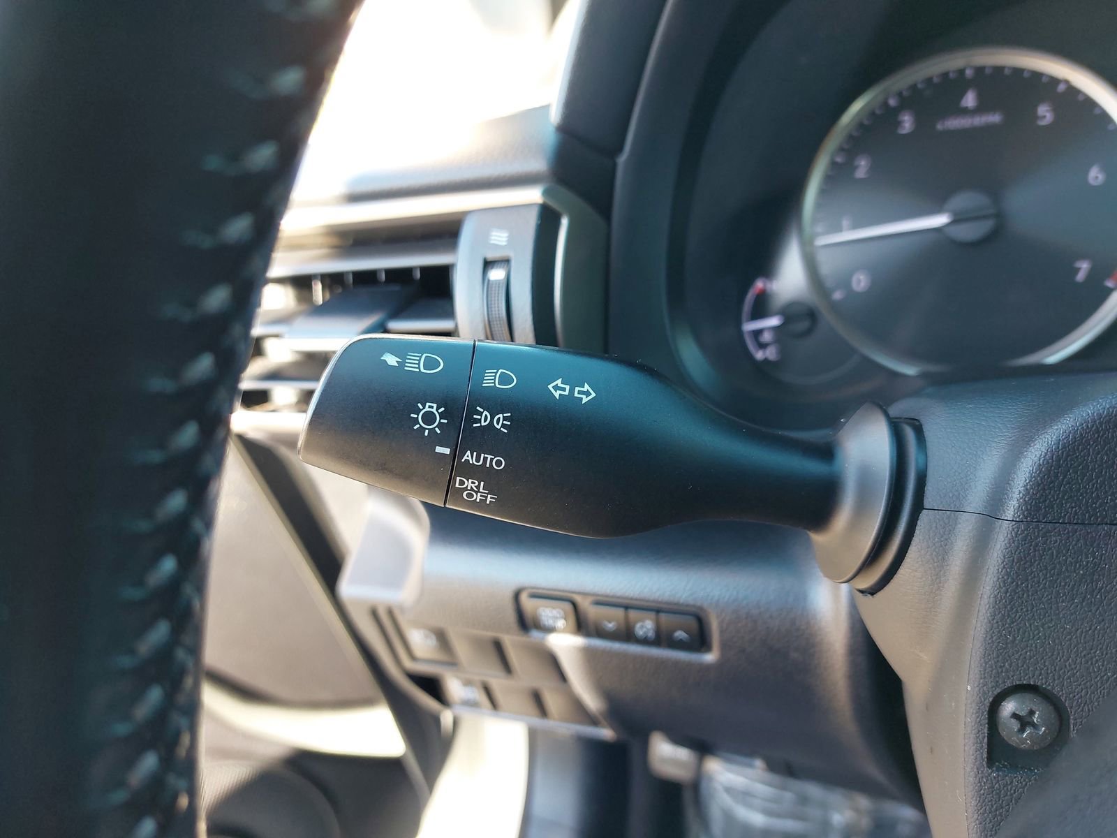 Used 2020 Lexus IS 300 image 25