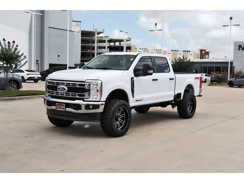 Used 2024 Ford F250 XLT w/ FX4 Off-Road Package AWD/4WD image 2