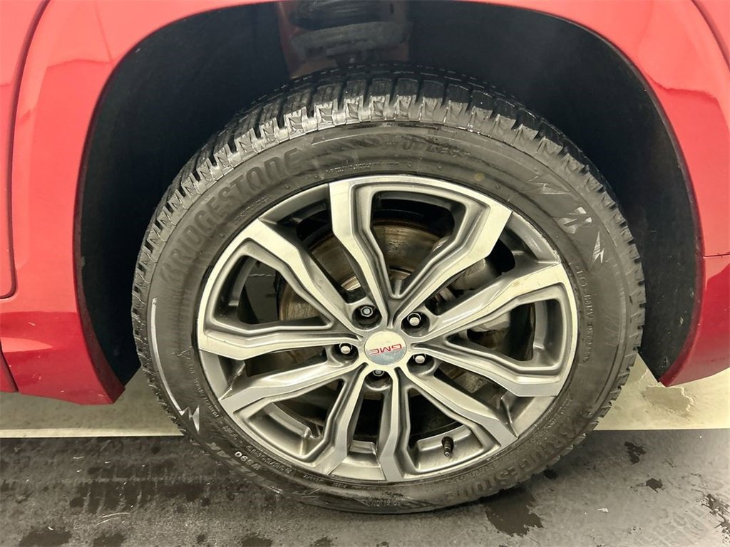 Used 2018 GMC Terrain Denali w/ Advanced Safety Package image 8