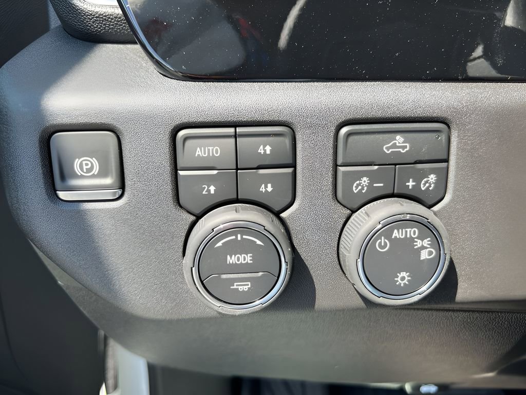 New 2026 Chevrolet Silverado 1500 LT image 17