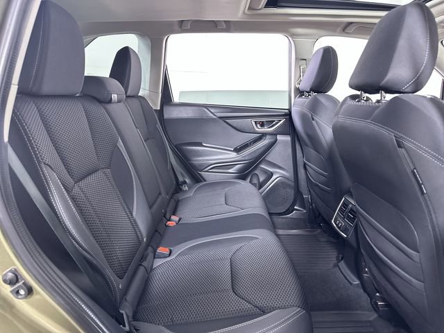 Used 2023 Subaru Forester Premium image 28