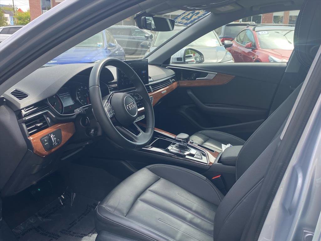 Used 2023 Audi A4 2.0T Premium w/ Convenience Package image 12