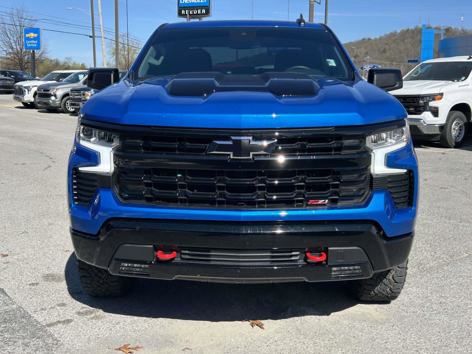 Used 2022 Chevrolet Silverado 1500 LT Trail Boss w/ LPO, Dark Essentials Package image 5