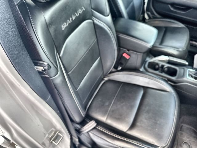 Used 2020 Jeep Wrangler Unlimited Sahara AWD/4WD image 32