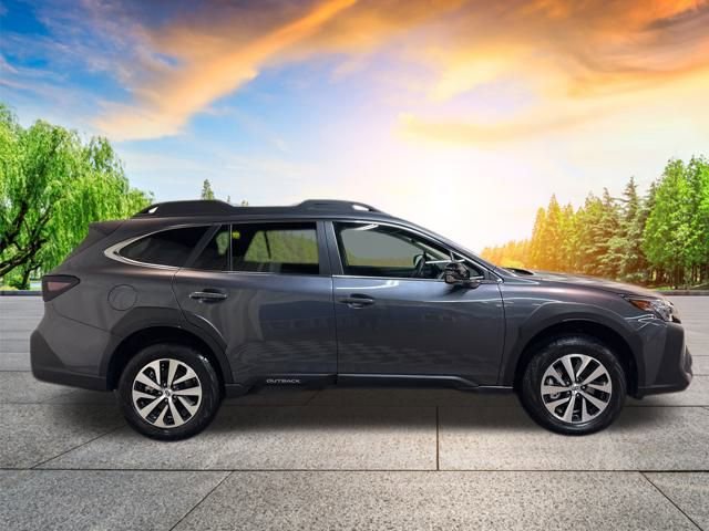 Certified 2025 Subaru Outback Premium image 3