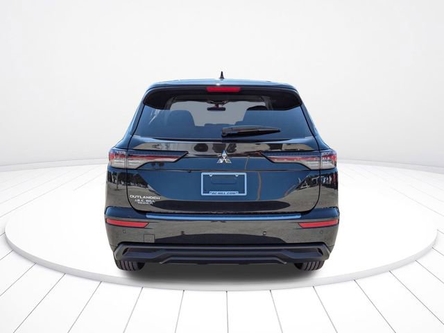 New 2025 Mitsubishi Outlander ES image 5