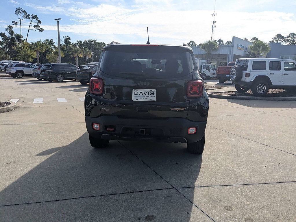 Used 2020 Jeep Renegade Trailhawk w/ Premium Leather Group AWD/4WD image 4