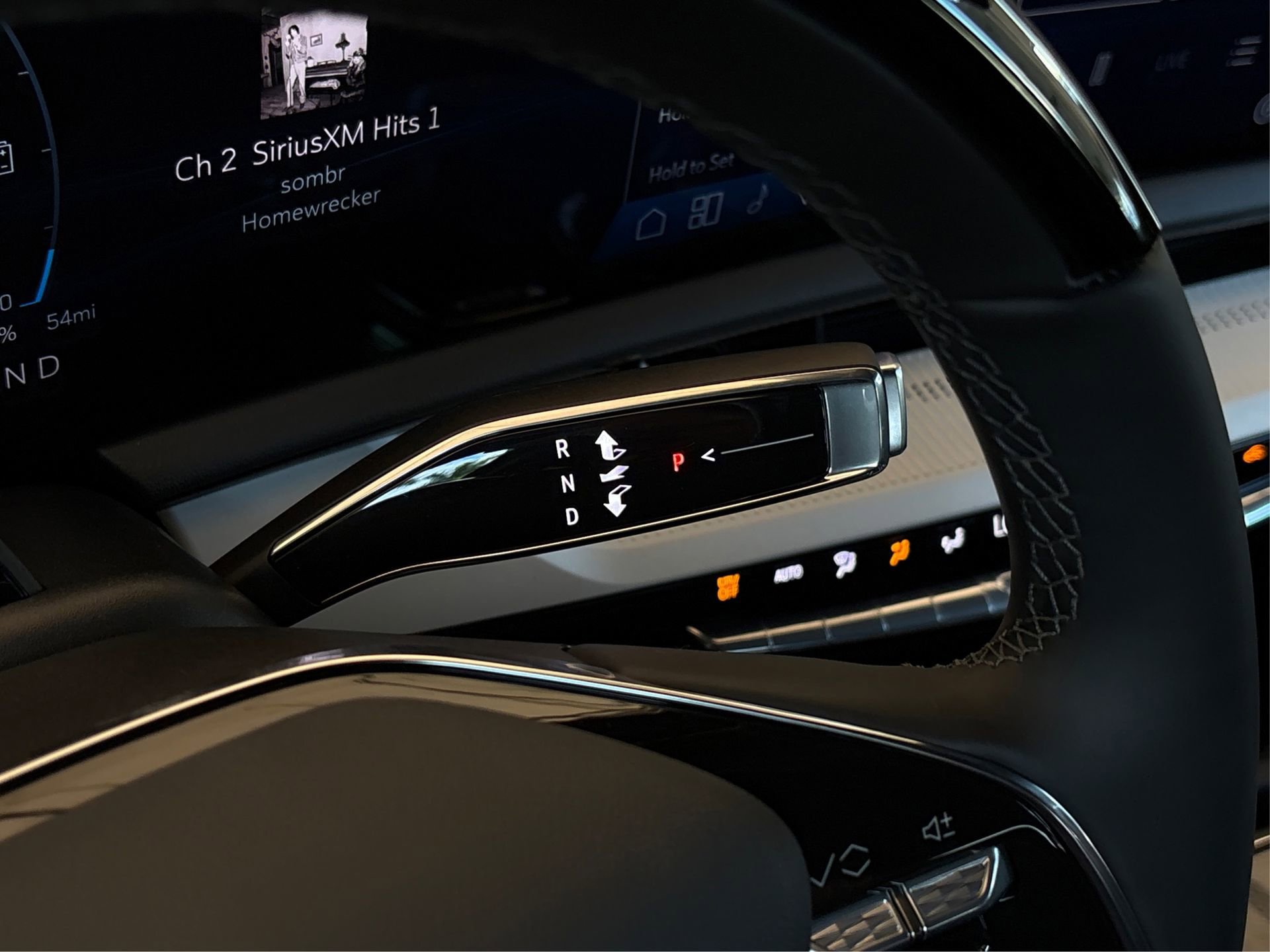 New 2026 Cadillac Optiq Luxury 1 image 30