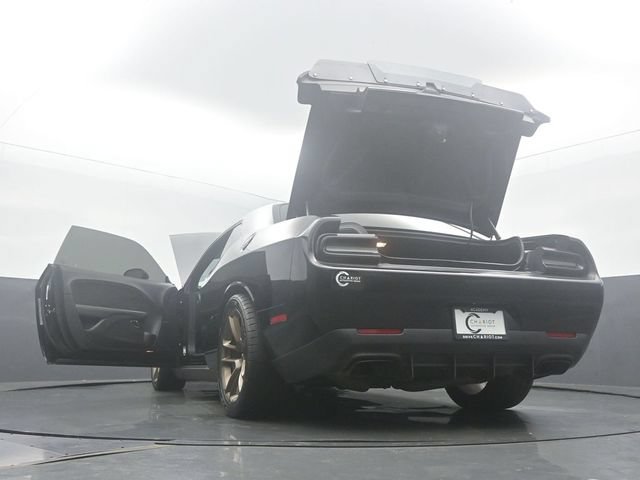Used 2020 Dodge Challenger SRT Hellcat w/ Plus Package RWD image 61