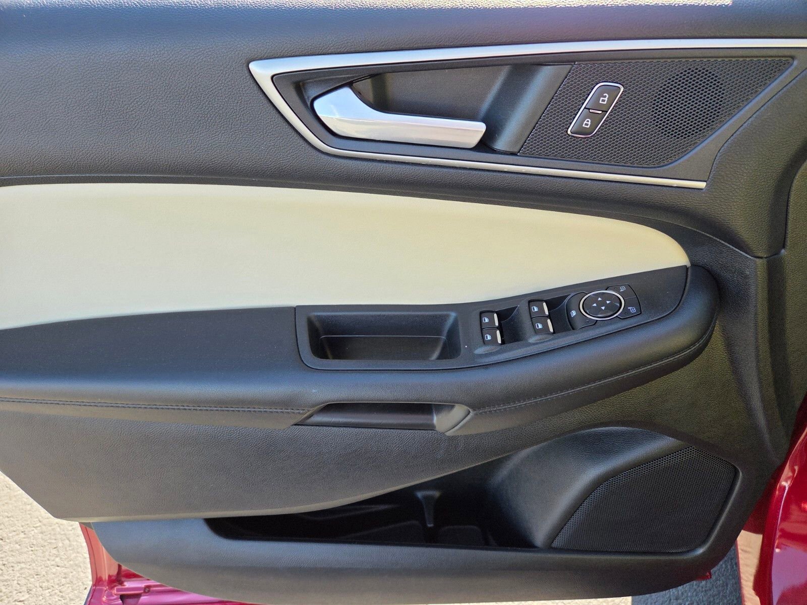 Certified 2022 Ford Edge SEL w/ Convenience Package image 17