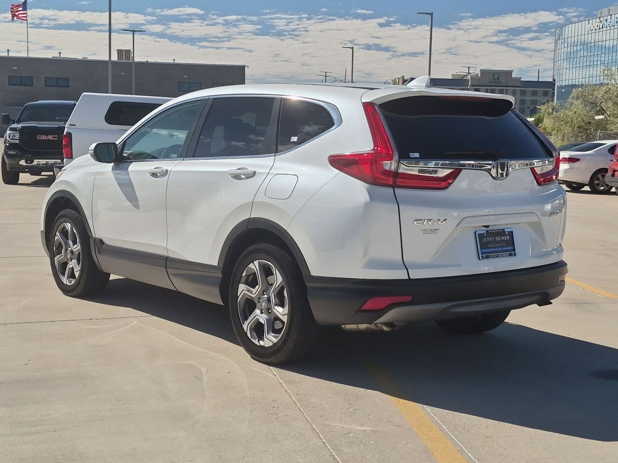 Used 2019 Honda CR-V EX image 4