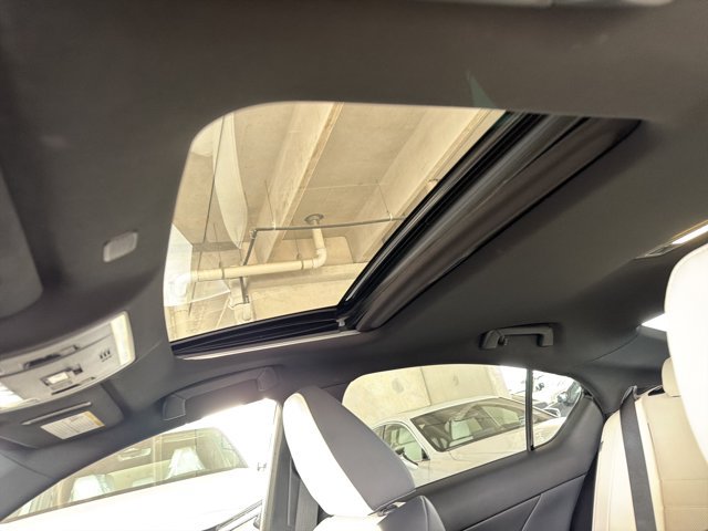 Certified 2022 Lexus IS 350 F Sport RWD image 22