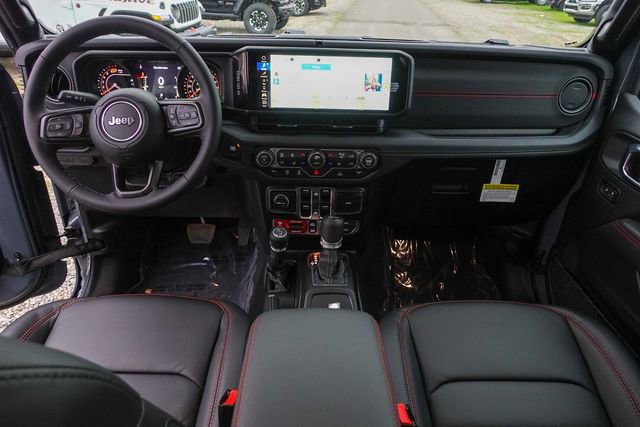 New 2026 Jeep Wrangler Unlimited Rubicon w/ Technology Group image 25
